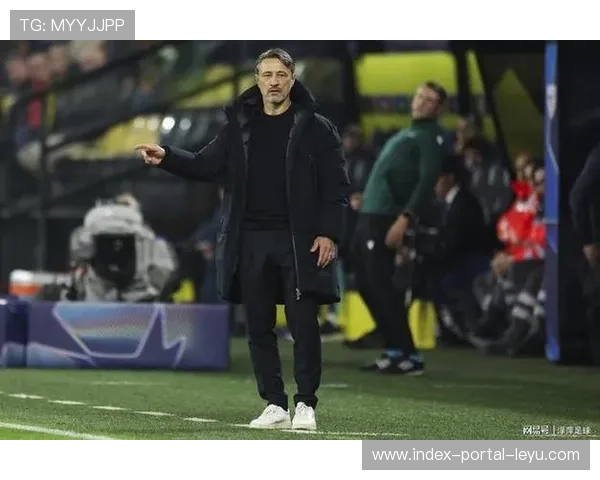 多特蒙德科瓦奇试验3-4-2-1阵型,中场防守问题待解 多特蒙德科瓦奇试验3-4-2-1阵型,中场防守问题待解