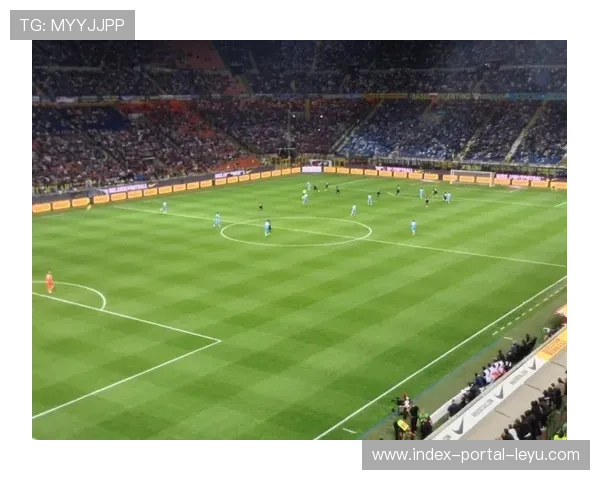 “烟花意外引爆球场，国米客场赛事门将受伤引发安全争议”