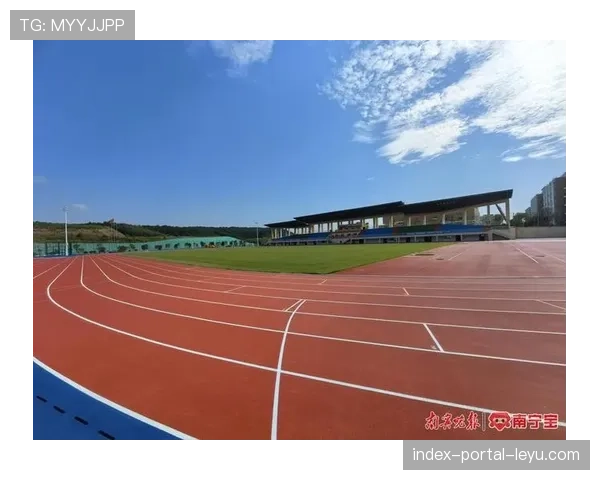 巴黎奥组委首次向媒体开放水上运动中心，测试赛即将举行